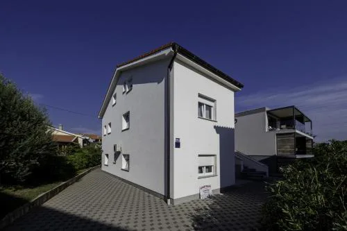 Apartments with a parking space Lopar, Rab - 20169