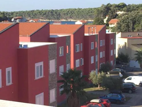 Apartments with parking spaces Palit, Rab - 18900