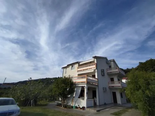 Apartments with parking spaces Palit, Rab - 23623
