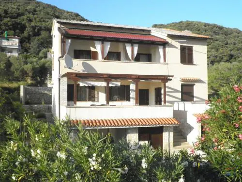 Apartments with parking spaces Supetarska Draga - Donja, Rab - 15423