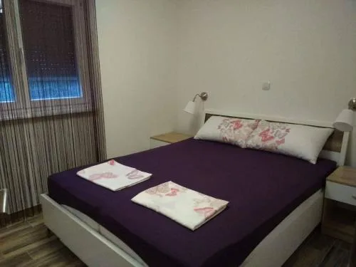 Arba Apartman "Paris"