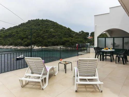 Apartments Posta - One-Bedroom Apartment with Terrace and Sea View 4 Adults - Apartman 4
