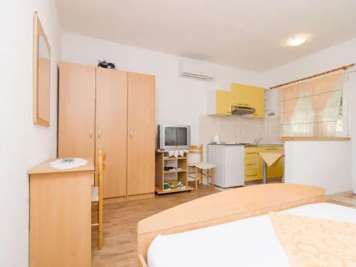 Apartments Skurla - Studio Apartment with Terrace A1 uti