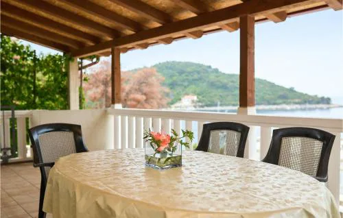 Stunning Apartment In Saplunara