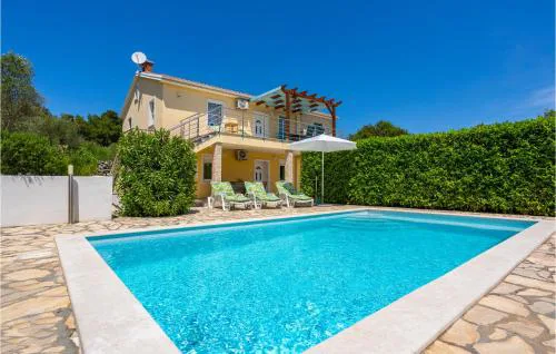 Holiday Home With Seaview