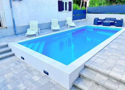 Adria Holiday Home