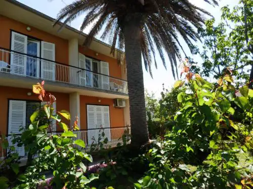 Apartments Mirjana