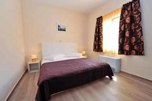 Einzigartige Wohnung In Potočnica Mit Gemeinschaftspool