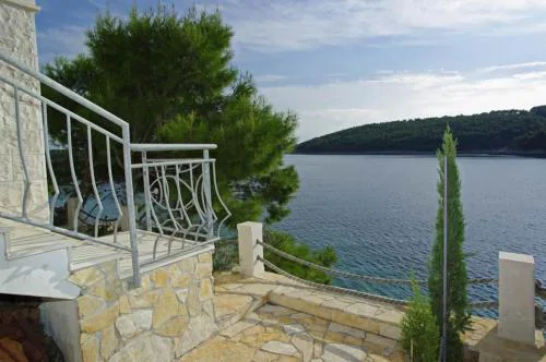 Beachfront Apartment in Tri Porte, with sea view, terrace, air conditioning, WiFi 5208-2