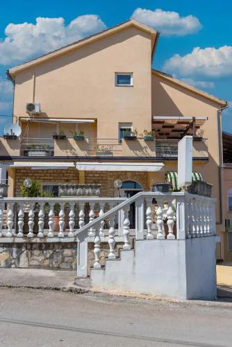 Pension Rušev
