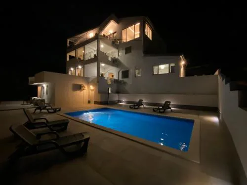 Villa Ana