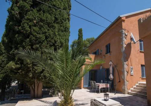 Apartments with parking space Veli Losinj, Losinj - 21187