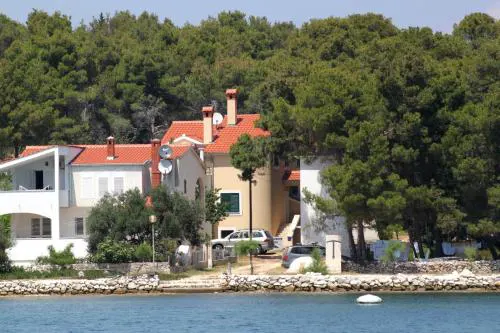 Apartments by the sea Verunic, Dugi otok - 8103