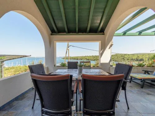 Holiday Home in Veli Rat near Saharun