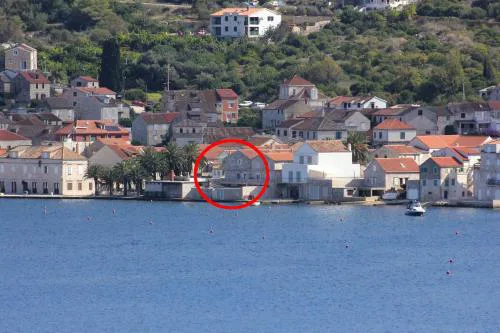 Apartments and rooms by the sea Vis - 2452