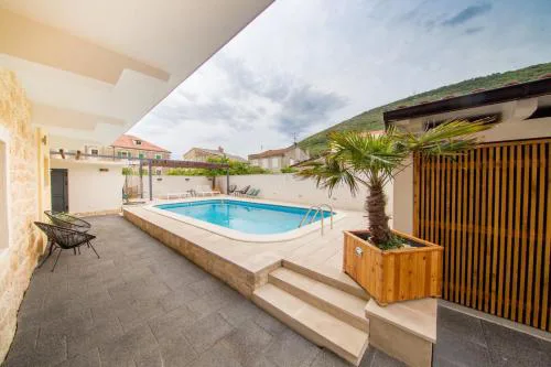 Bella Vista Suites