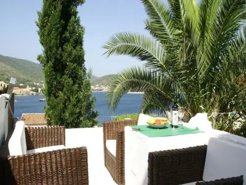 Rustic Apartment in Vis with sea-view