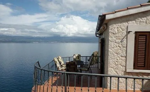 Holiday house in Vrbnik with sea view, terrace, air conditioning, W-LAN 3672-1