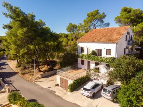Apartments Iskra