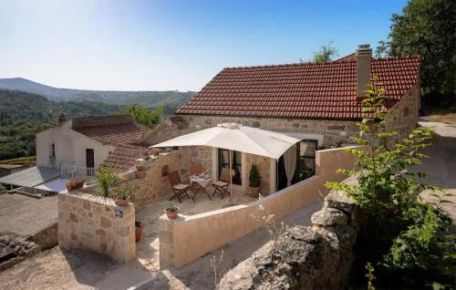 1 Bedroom Gorgeous Home In Vrisnik