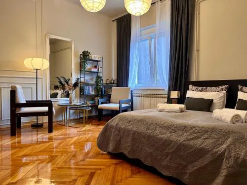 Apartman Grey