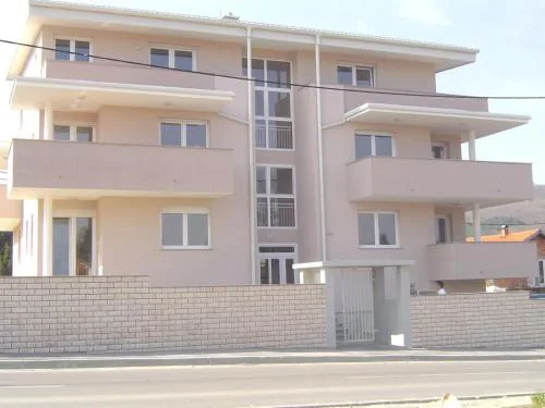 Apartmani Almica