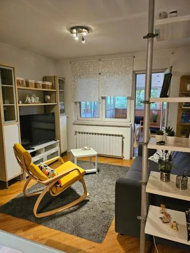 Apartment 40