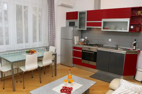Apartment Elena 1, Zagreb City with garage