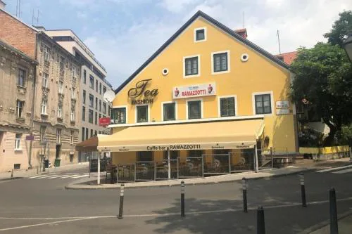 Apartments with WiFi Zagreb - 24093