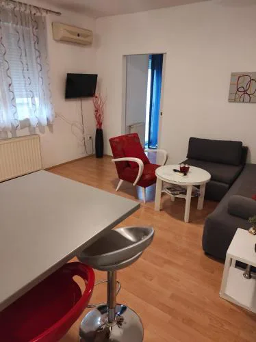 Astralis Factory Apartments-Marineta