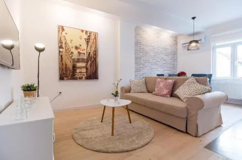 Cozy city center apartment 5min walk to Zrinjevac