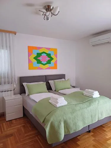 Delfa Apartment