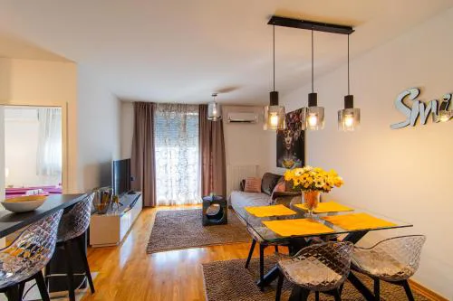 Flexible SelfCheckIns 74 - Zagreb - Garage - Loggia - New