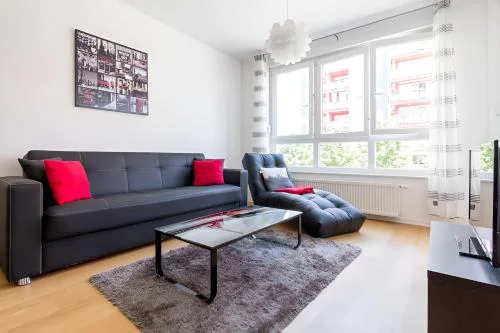 Flexible SelfCheckIns 9 - Zagreb - Garage - Electric vehicle ccharger - Loggia - New - Apartments Repinc 9