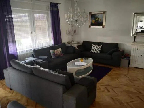 Holiday Home Dugo Selo M&A - Five Bedroom Holiday Home with Terrace