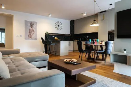 Luxury Vista Haven - APT2, Free Parking