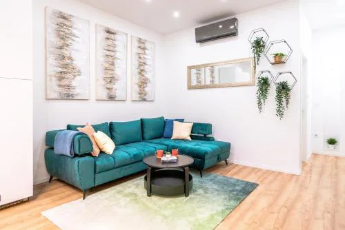Modern Downtown Apartment