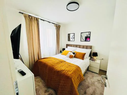 Modern spot 4 city retreat