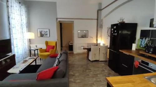Olive Tree City Apartment