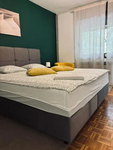 STUDIO APP STELLA Jarun Zagreb SELF-CHECK-IN