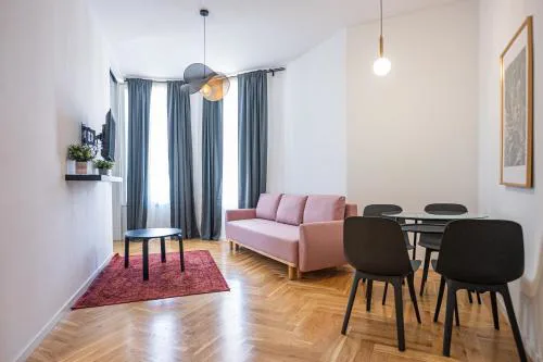 Zest and Nest Apartments in the center