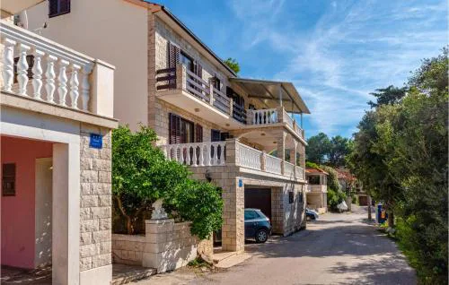 Apartment Zavalatica Iv