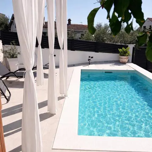 Villa Roko - Luxury Villa 60m from beach!