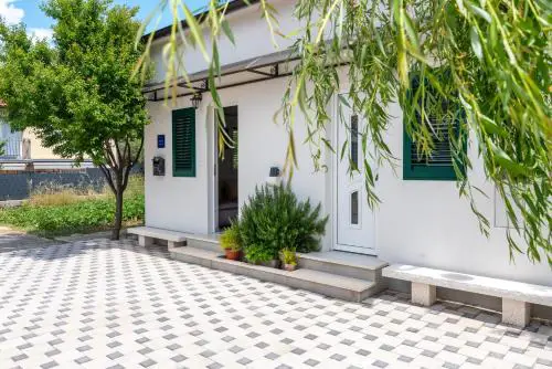 Studio Apartment Dona