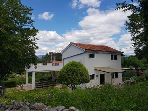 Apartment Buric