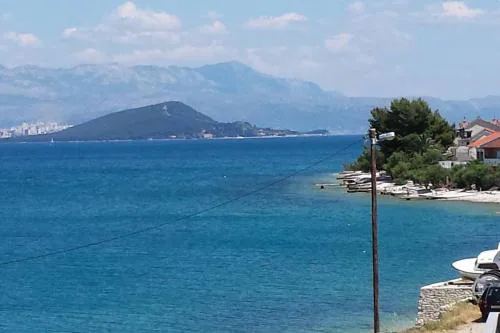 Apartmani Krolo Trogir otok Čiovo