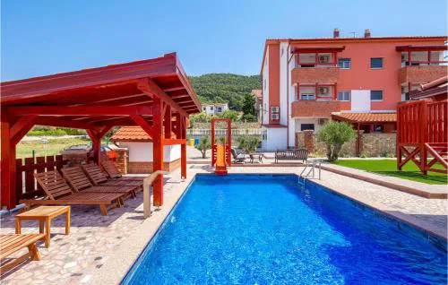 Awesome Apartment In Banjol With Wifi