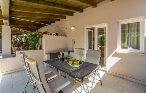 3 Bedroom Stunning Home In Barbat