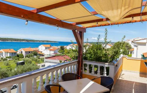 Amazing Apartment In Barbat Na Rabu