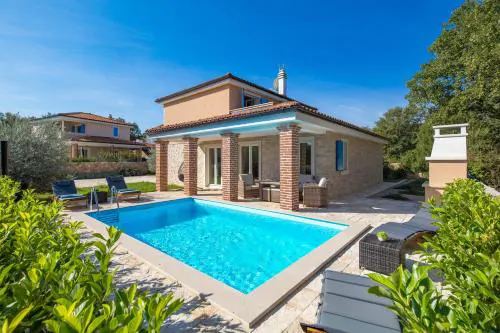 Romantic villa with pool, surrounded by nature - ID 2507 - by TRAVELER tourist agency Krk